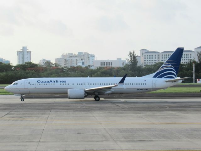 Boeing 737-800 (HP-9907CMP)