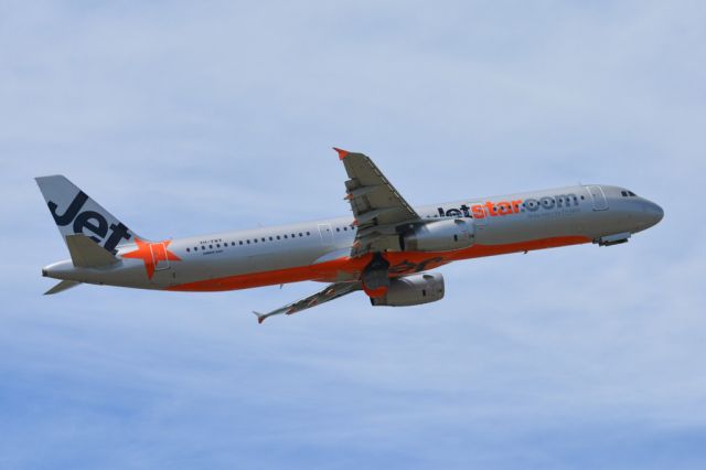 Airbus A321 (VH-VWX) - After making a rare visit to Adelaide, the A321 gets airborne off runway 23 and heads off to Perth. Thursday 13th March 2014.