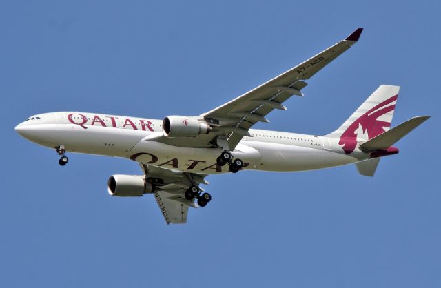Airbus A330-300 (A7-ACD)