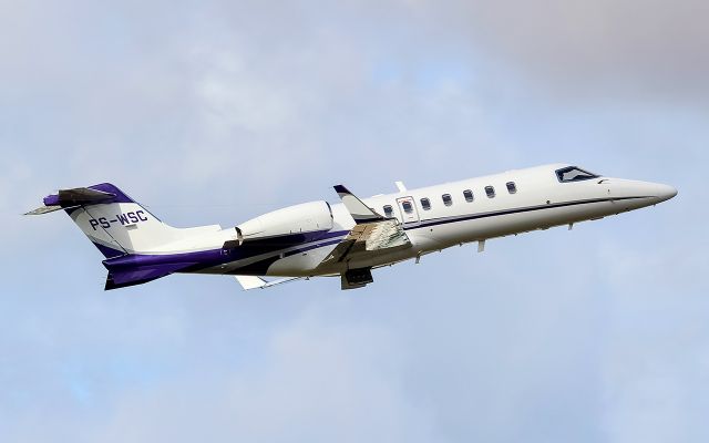 Learjet 45 (PS-WSC)