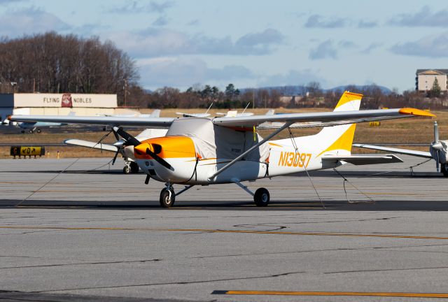 Cessna Skyhawk (N13097)