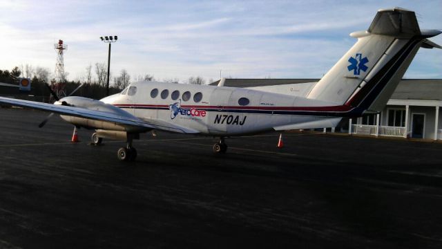 Beechcraft Super King Air 200 (N70AJ)