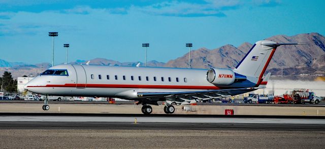 Bombardier Global Express (N711WM) - N711WM Bombardier BD-700-1A10 Global 6000 s/n 9785 - Las Vegas - McCarran International Airport KLASbr /USA - Nevada February 8, 2011br /Photo: Tomás Del Coro