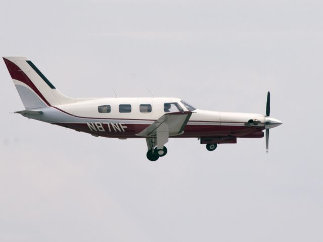 Piper Malibu Mirage (N87NF)