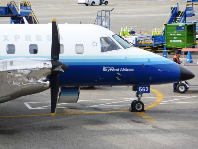 N562SW —