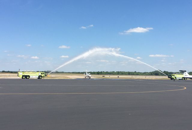 Cessna Citation X (N699MG) - First general aviation water salute in KAUS history