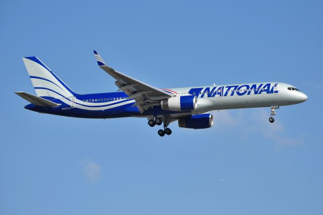 Boeing 757-200 (N567CA)