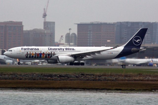 Airbus A330-300 (D-AIKQ)