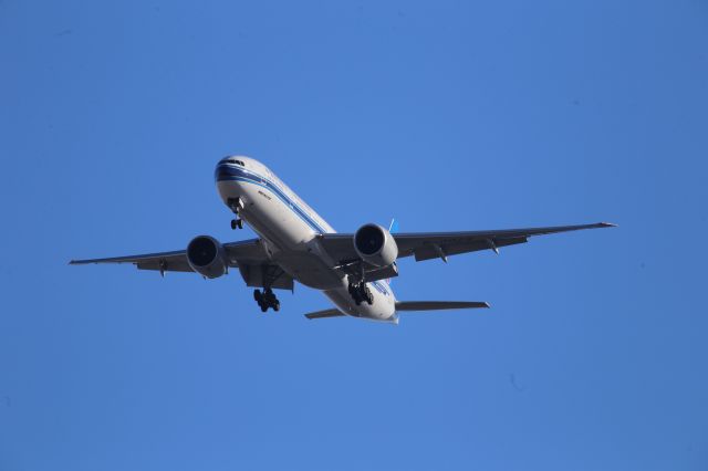 BOEING 777-300ER (B-2029)