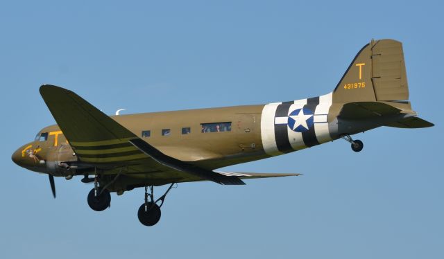 Douglas DC-3 (N87745) - Final approach to runway 36 at Airventure 2018.