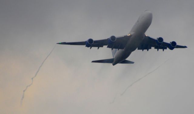 BOEING 747-8 (N850GT)