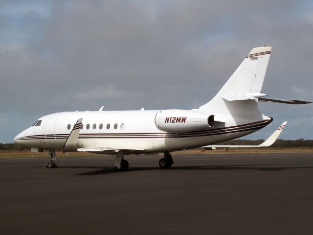 Dassault Falcon 2000 (N12MW)