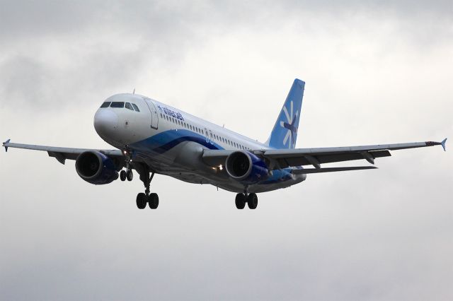 Airbus A320 (XA-MLR)