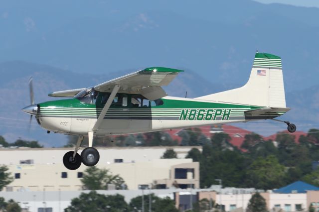 Cessna Skywagon (N866PH) - Sat, Jun 20, 2020 at 9:05 AM