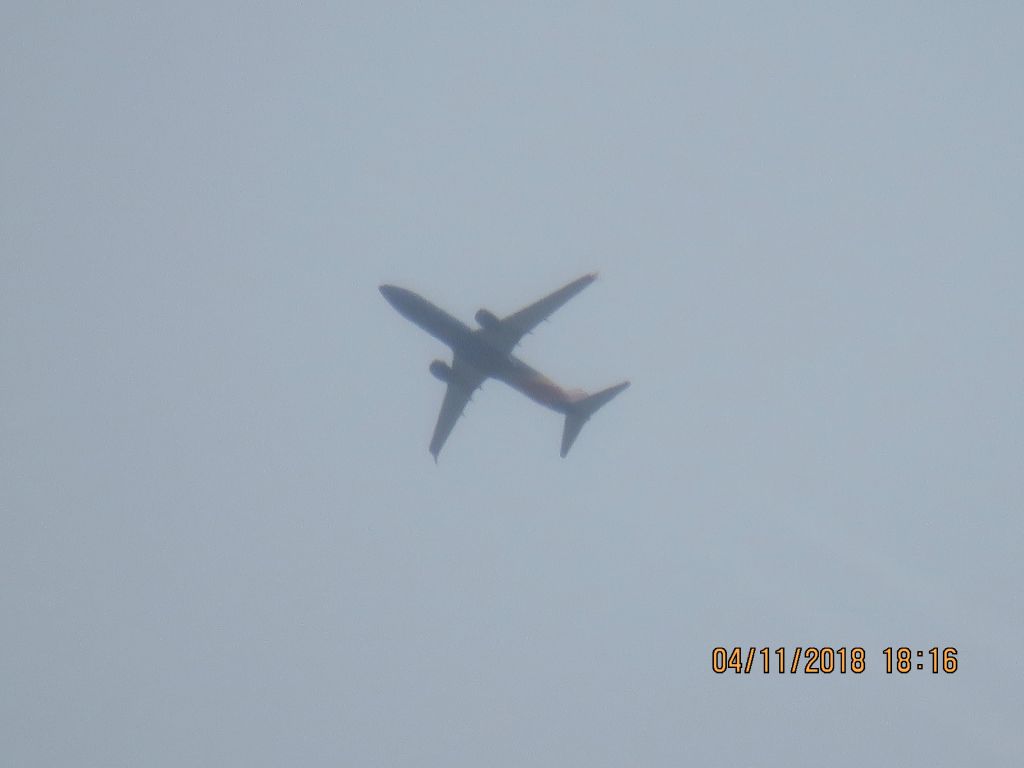 Boeing 737-800 (N8538V)