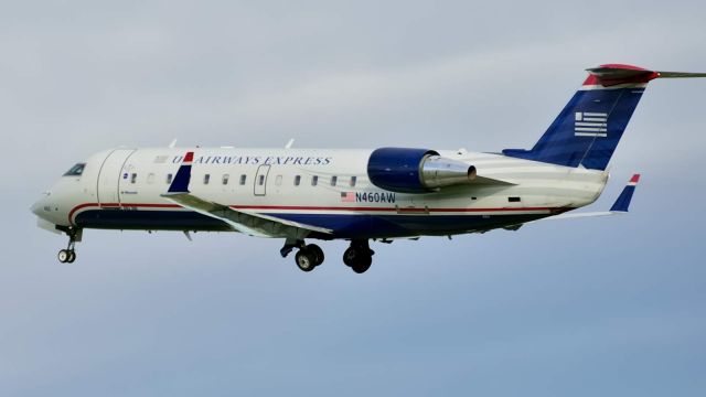 Canadair Regional Jet CRJ-200 (N460AW)