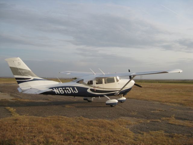 Cessna 206 Stationair (N6101J)