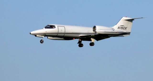 Learjet 35 (N76CK) - On final is this 1976 Gates Learjet in the Summer of 2019.