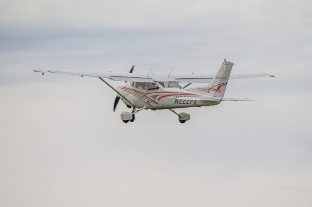 Cessna Skylane (N222PX)