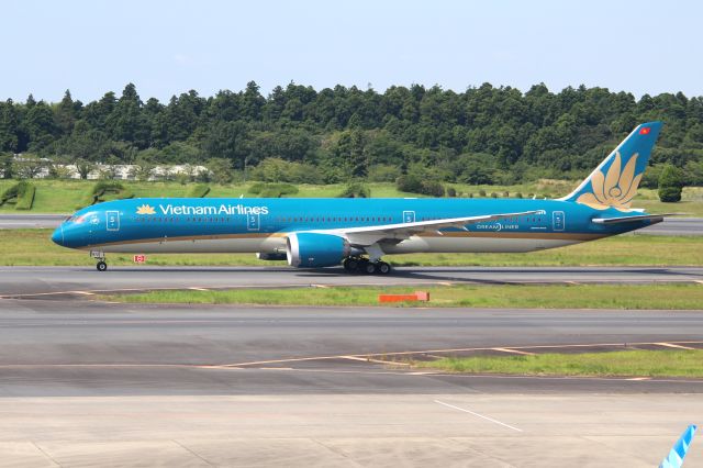 BOEING 787-10 Dreamliner (VN-A872)