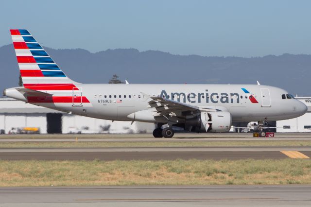 Airbus A319 (N769US)