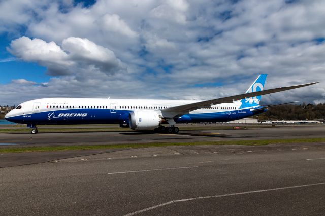 BOEING 787-10 Dreamliner (N528ZC)