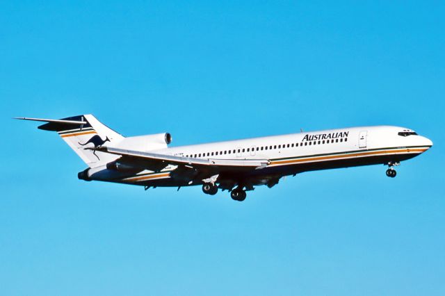 BOEING 727-200 (VH-TBN) - AUSTRALIAN AIRLINES - BOEING 727-276/ADV - REG : VH-TBN (CN 21479/1357) - ADELAIDE INTERNATIONAL AIRPORT SA. AUSTRALIA - YPAD 17/2/1989