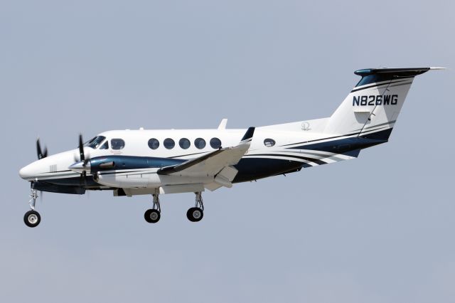 Beechcraft Super King Air 200 (N826WG) - Sun, Jun 28, 2020 at 10:54 AM