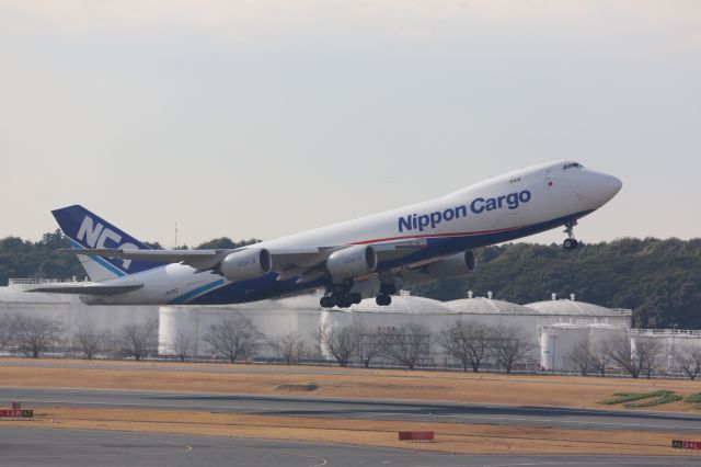 BOEING 747-8 (JA17KZ)