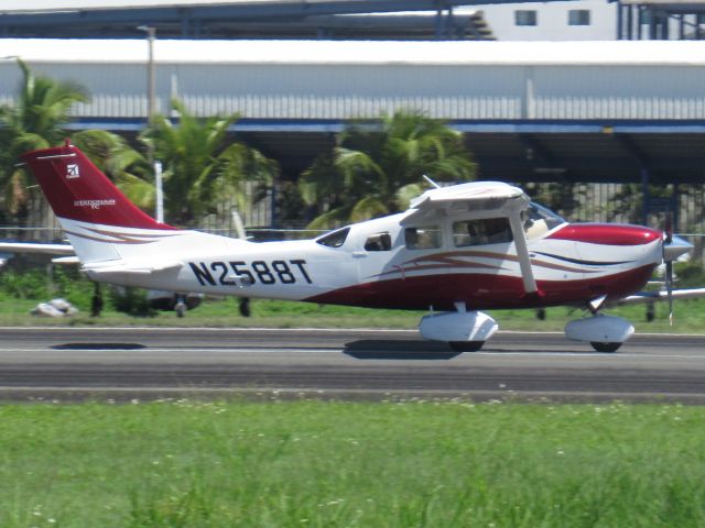 Cessna T206 Turbo Stationair (N2588T)