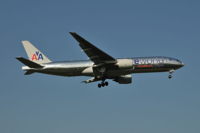 Boeing 777-200 (N759AN) - 2012/5/19