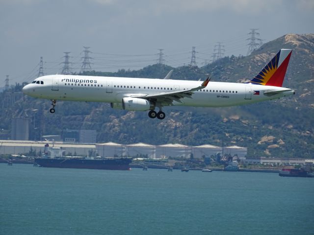 Airbus A321 (RP-C9903)