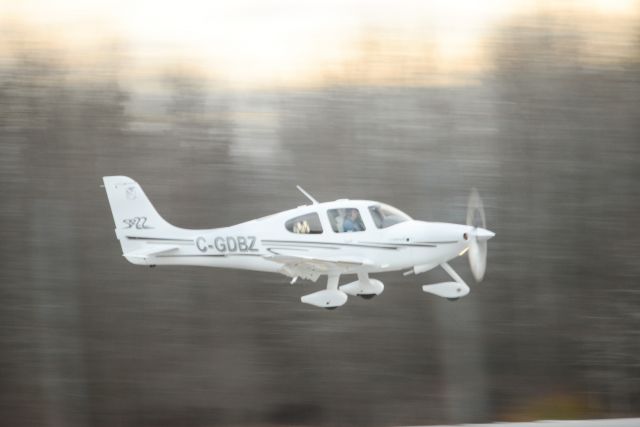 Cirrus SR-22 (C-GDBZ)