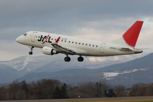 Embraer 170/175 (JA215J) - 29 November 2015:HKD-ITM, J-AIR.