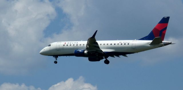 Embraer 175 (N228JQ) - On short final is this 2008 Delta Airlines Connection Embraer 175LR in the Summer of 2023.