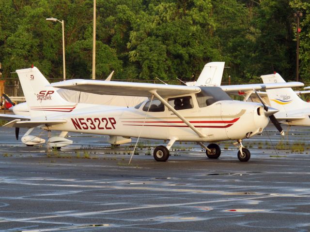 Cessna Skyhawk (N5322P)