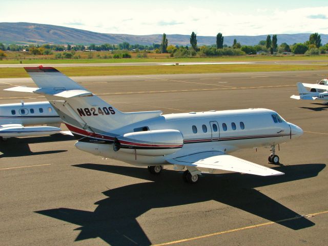 Hawker 800 (N824QS) - Resting after a 3:20 flight from Lakeland Wisconsin.