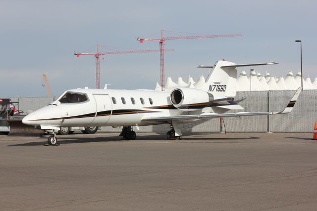 Learjet 31 (N716BD)