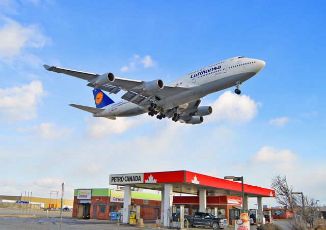 Boeing 747-400 (D-ABVO)