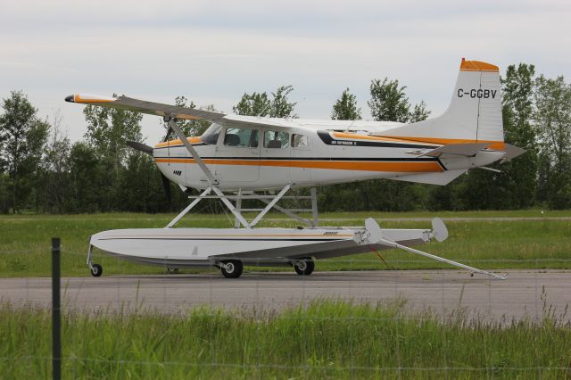 Cessna Skywagon (C-GGBV) - Aéroport de Joliette QC. CSG3 Cessna 185 Skywagon C-GGBV 07-06-2015