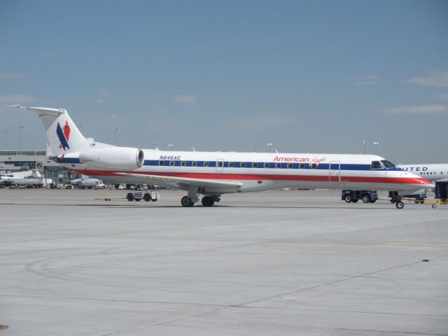 Embraer ERJ-135 (N846AE)