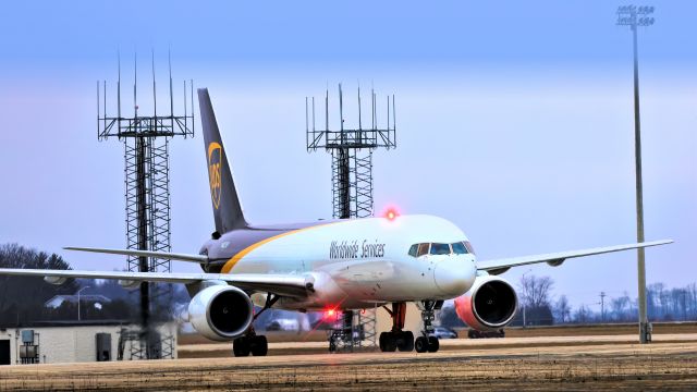 Boeing 757-200 (N423UP) - Inbound from Muhammad Ali Intl (SDF)