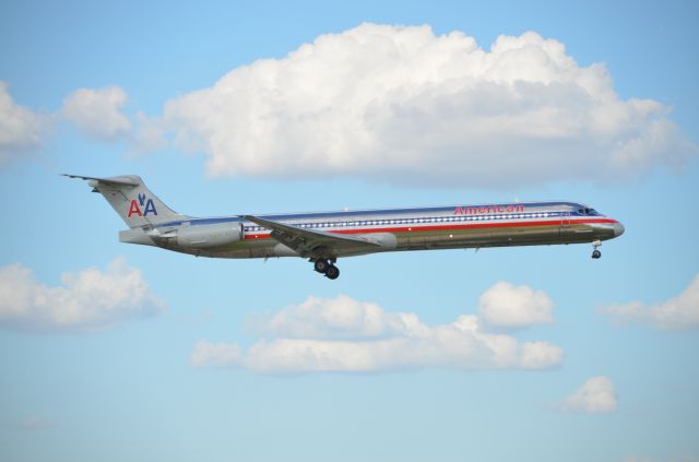 McDonnell Douglas MD-83 (N963TW) - McDonnell Douglas MD-80