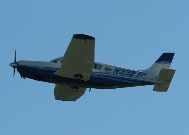 Piper Saratoga/Lance (N3327P) - Off of 32 at Downtown Shreveport.