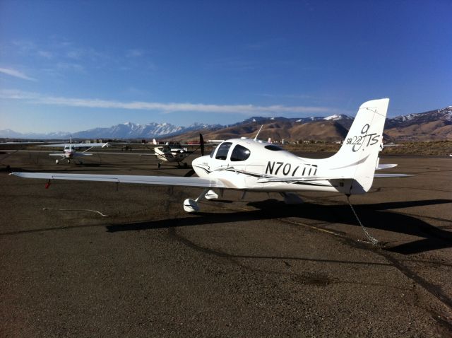 Cirrus SR-22 (N707TD)