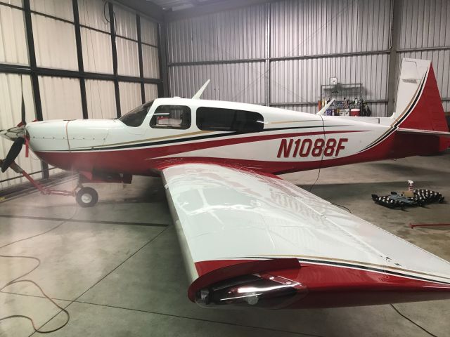 Mooney M-20 Turbo (N1088F) - COVID-19 Wash-n-Wax