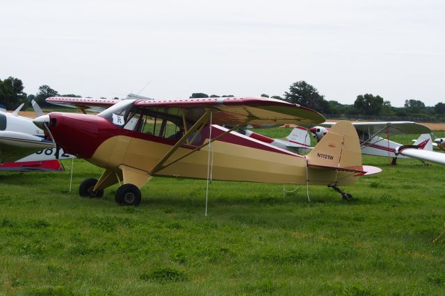 Piper PA-12 Super Cruiser (N1121W)