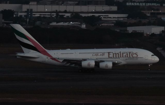 Airbus A380-800 (A6-EUE)