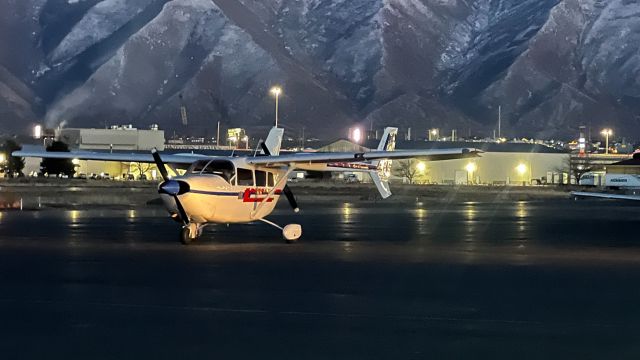 Cessna 336 Skymaster (N4462B)