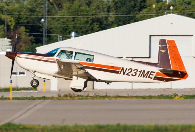 Mooney M-20 Turbo (N231ME)